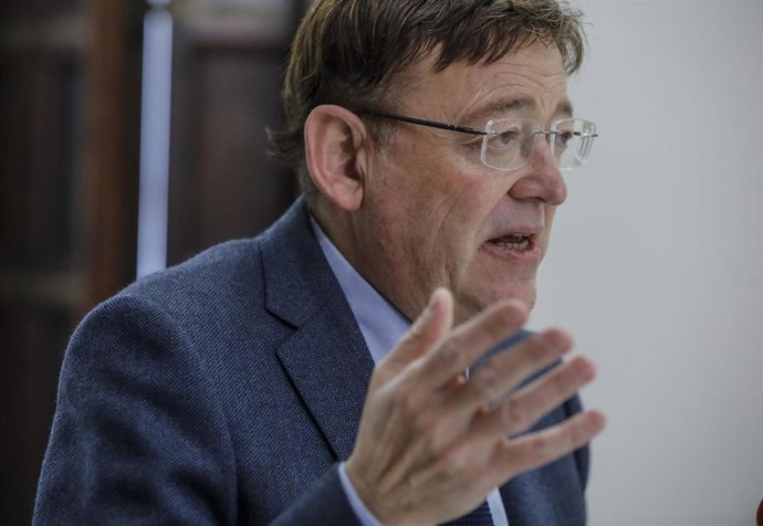 Archivo - El presidente de la Generalitat valenciana, Ximo Puig, durante una entrevista para Europa Press, en Valencia, Comunidad Valenciana (España), a 19 de febrero de 2021.