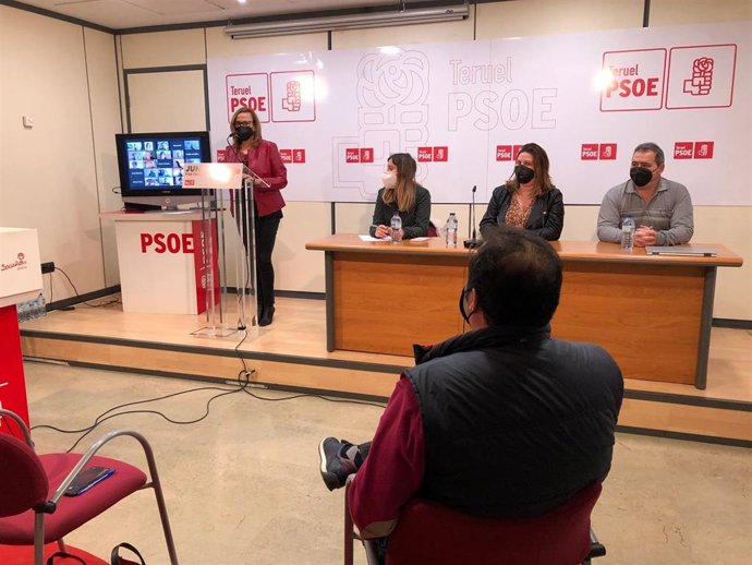 El PSOE de Teruel reivindica el liderazgo, la moderación y la anticipación de los gobiernos socialistas.