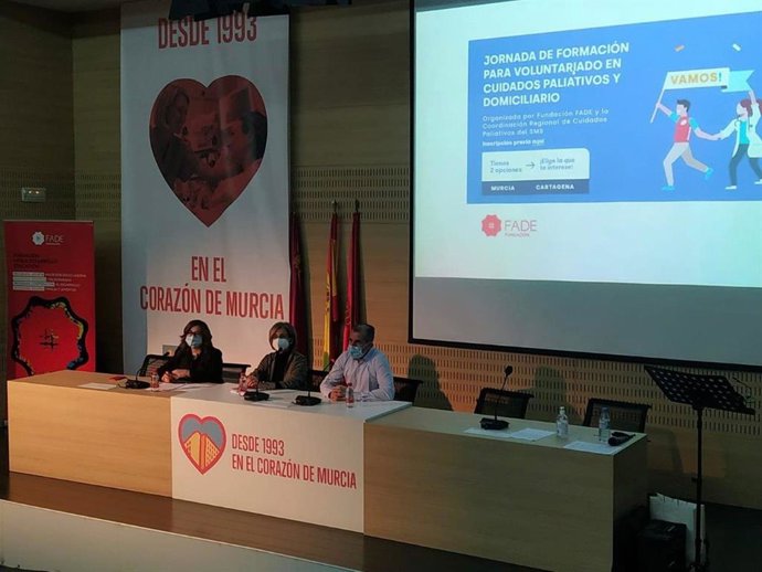 Nota + Foto/Más De Un Centenar De Voluntarios Se Forman En Cuidados Paliativos Y Atención Domiciliaria