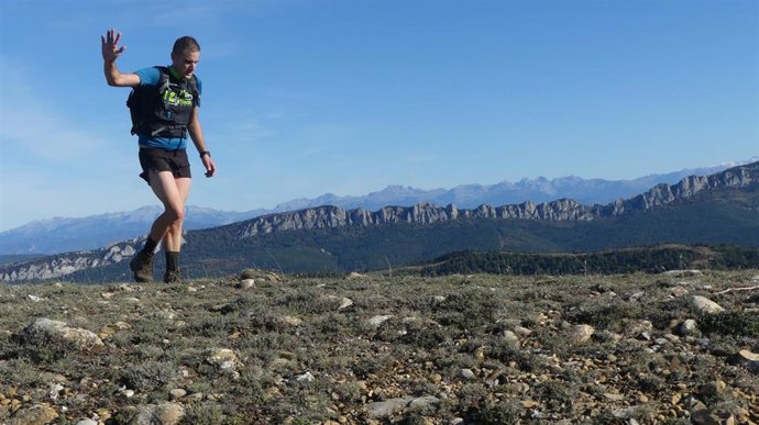 La Comarca de las Cinco Villas ofrece doce rutas senderitas por la Sierra de Santo Domingo.