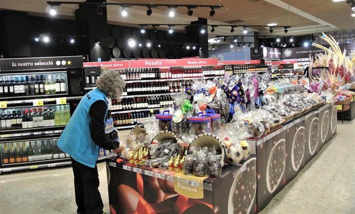 Caprabo prevé un aumento del 20% en la venta de monas de Pascua