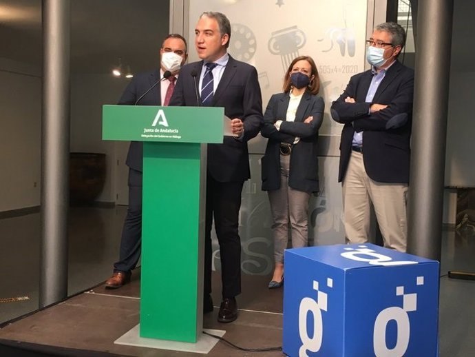 El consejero de la Presidencia, Administración Pública e Interior, Elías Bendodo.