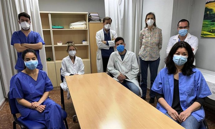 Profesionales sanitarios del Servicio de Oncología del Hospital Macarena