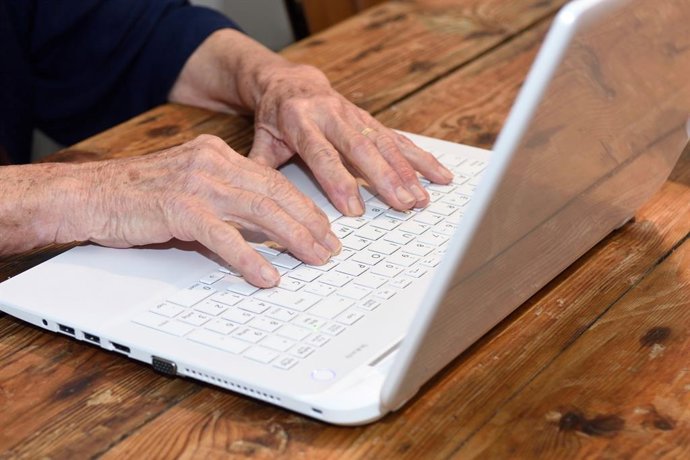 Concurso de relatos para personas mayores.