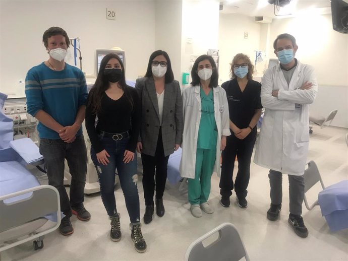 Investigadoras de la Universitat de Valncia trabajan en el desarrollo de una plataforma de realidad virtual para pacientes con enfermedades renales