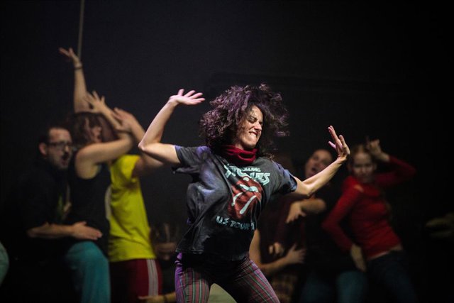 Archivo - Arxive - La dansa comunitària de Mey-Ling Bisogno, en Dansa València