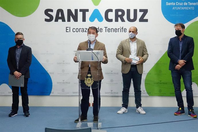 El alcalde de Santa Cruz de Tenerife, José Manuel Bermúdez, en la presentación del congreso de ciberseguridad 'Hackron'
