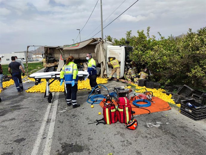 Imagen del camión siniestrado