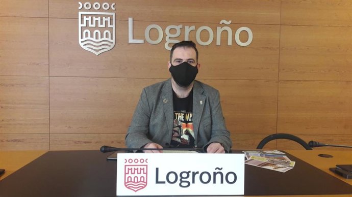 El concejal de Servicios Sociales, Iván Reinares