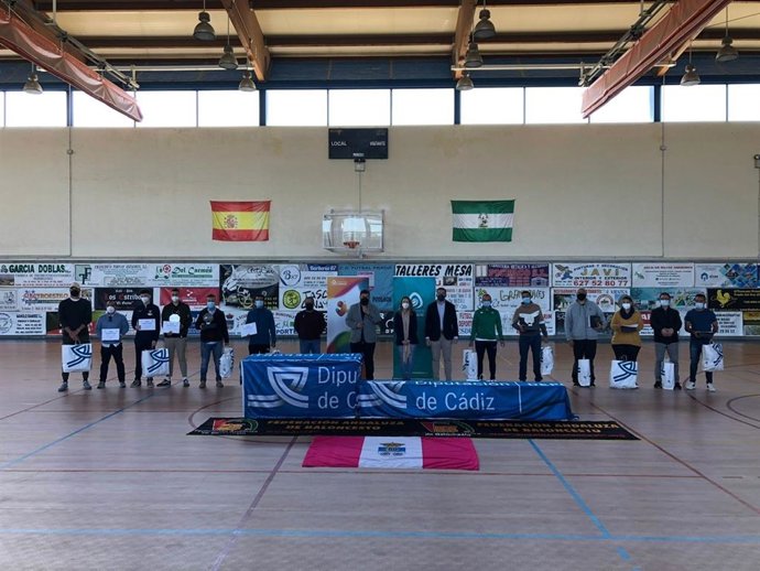 Curso de entrenadores de nivel 0 de baloncesto en la Sierra de Cádiz.