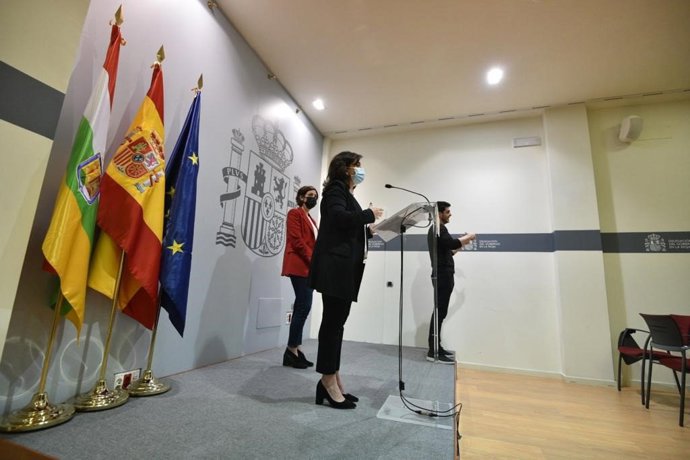 La presidenta del Gobierno riojano, Concha Andreu, en la Delegación del Gobierno