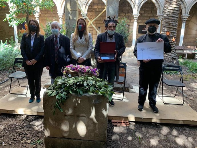 Entrega del Premi Convivncia de la Fundació Sant Raimon de Penyafort a la parroquia de Santa Anna-Hospital de Campaña