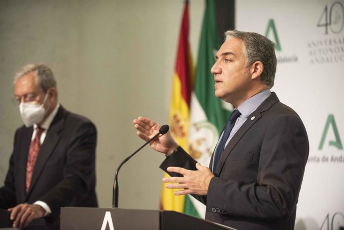 El consejero de la Presidencia, Administración Pública e Interior y portavoz del Gobierno andaluz, Elías Bendodo , en la rueda de prensa posterior a la reunión del Consejo de Gobierno. Sevilla a 30 de marzo del 2021