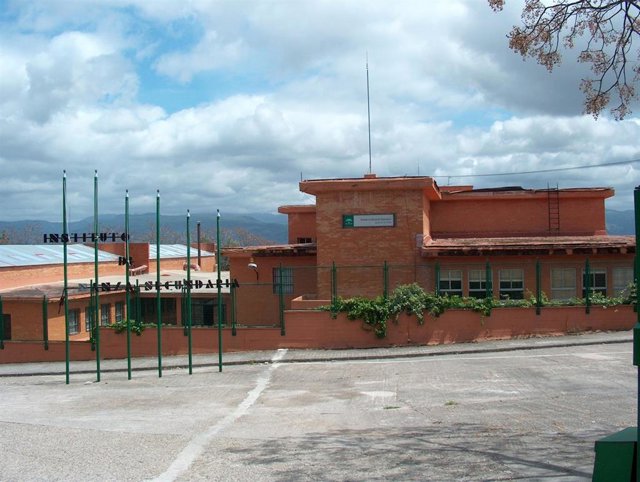 Archivo - Imagen de archivo de un instituto.