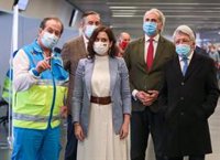 Ayuso asegura que la vacunación continuará los días festivos de Semana Santa en el Wanda y en el Zendal