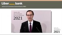Menéndez traslada la voluntad de Liberbank y Unicaja de negociar con los sindicatos la reestructuración
