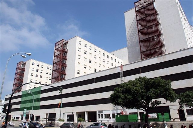 Archivo - Hospital Puerta del Mar de Cádiz, foto de recurso