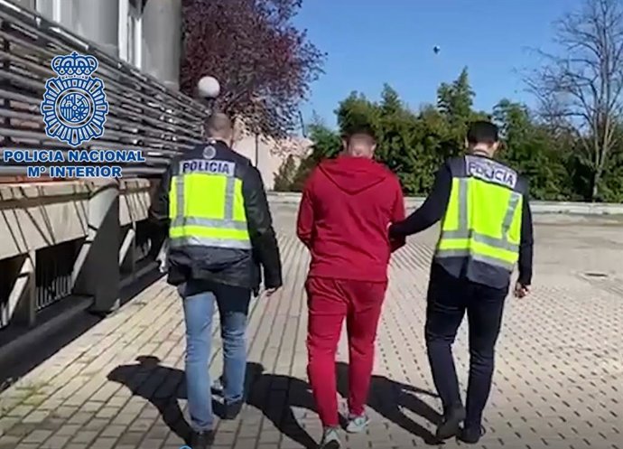 Detenido un fugitivo por robar 15.000 una casa de Torrejón el año pasado y agredir a su dueño