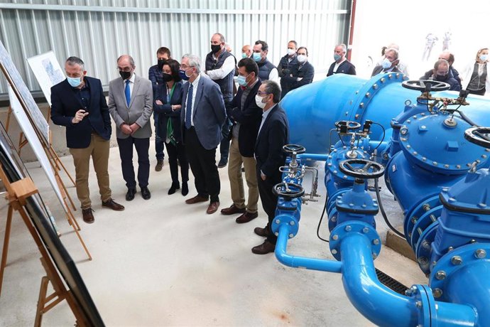 El presidente de Aragón, Javier Lambán, ha conocido los trabajos de modernización de regadíos.