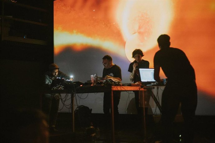 El proyecto experimental 'Emblemas' se despide con una actuación en directo