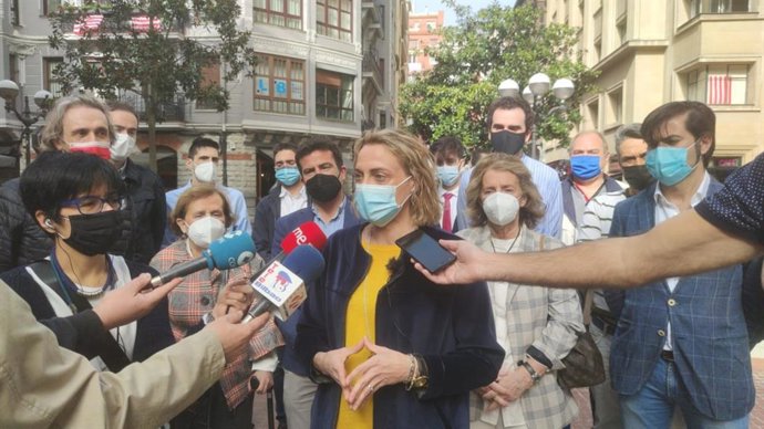 La presidenta del PP de Bizkaia, Raquel González, presenta su candidatura a la reelección