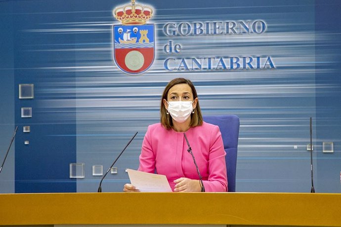 La consejera de Economía y Hacienda, María Sánchez, informa, en rueda de prensa de los acuerdos del Consejo de Gobierno. Archivo