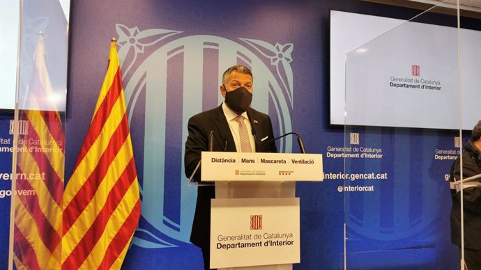 El conseller d'Interior, Miquel Smper, en una roda de premsa. Catalunya, (Espanya), 31 de mar del 2021.