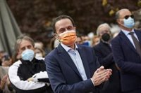 Bal asegura que la izquierda quiere subir impuestos para luego "echárselos en sus bolsillos" como "en Neurona"