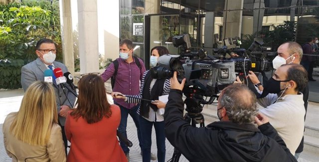 El subdirector general de la Autoridad Portuaria de Valencia (APV), adjunto al director general, Néstor Martínez, en declaraciones a los medios.