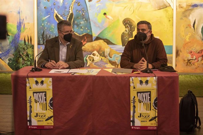 El alcalde de Tarragona, Pau Ricom, y el director del Dixieland, Kike Colmenar