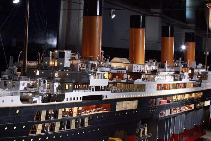 Maqueta que reproduce el Titanic y que se puede visitar estos días en el Museo de la Ciencia de Valladolid.