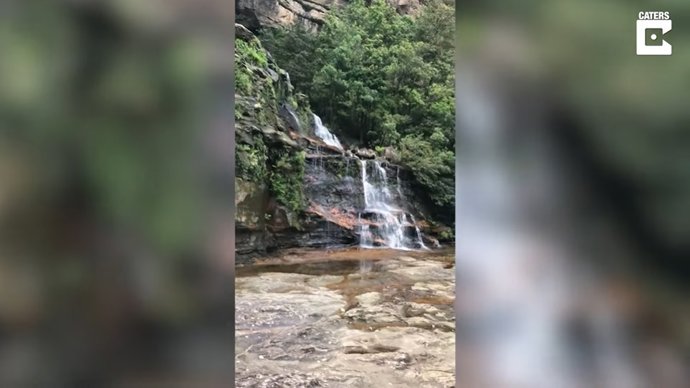 Este es el aspecto de una cascada australiana antes y después de las lluvias torrenciales