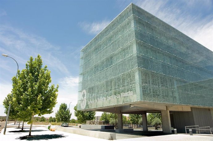 Archivo - Edificio del Servicio de Salud de Castilla-La Mancha.
