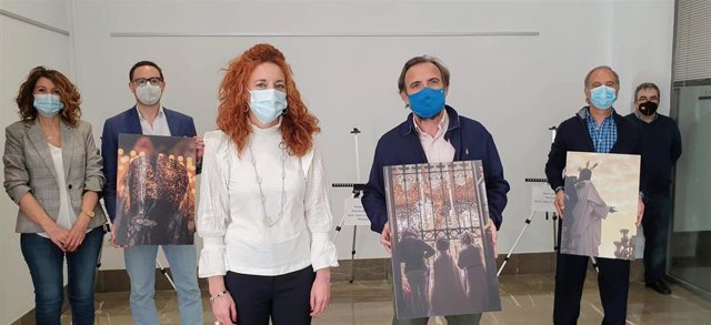 Entrega de premios del concurso fotográfico de Cuaresma del Distrinto Macarena