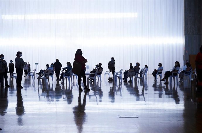 Cantabria inicia la vacunación masiva en el Palacio de Exposiciones de Santander