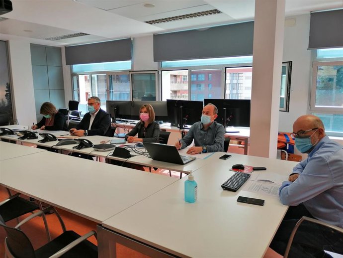 La directora general de interior, Amparo López, con el jefe de la Policía Foral, Juan Carlos Zapico a la izquierda y el director de Protección Civil, José Javier Boulandier