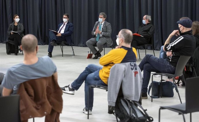 Alcalde Aburto y concejal olabarria se reúnen con agentes culturales de Bilbao