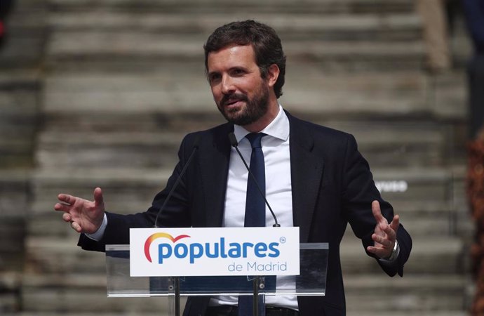 El líder del PP, Pablo Casado, interviene en la presentación de la candidatura del PP de Madrid para las elecciones a la Asamblea de Madrid en el Auditorio del Parque Lineal del Manzanares, en Madrid (España) a 31 de marzo de 2021. 