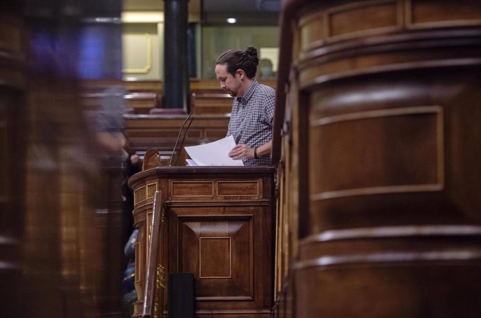 El líder de Unidas Podemos, Pablo Iglesias, interviene en una sesión plenaria en el Congreso de los Diputados.