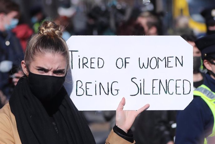 Una protesta celebrada en Dublín, Irlanda, por el asesinato de Sarah Everard.