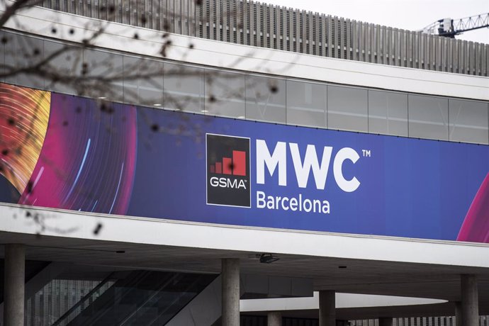Archivo - Exterior del pabellón del evento Mobile World Congress, el mismo día en el que la GSMA, asociación que organiza el MWC, ha informado de que cancela la celebración del congreso tras el impacto del coronavirus, en la Fira de Barcelona/Catalunya 