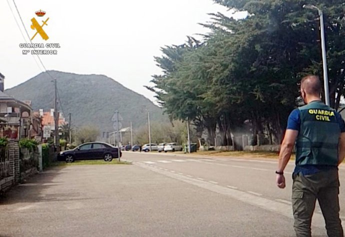 Agente de la Guardia Civil en Santoña
