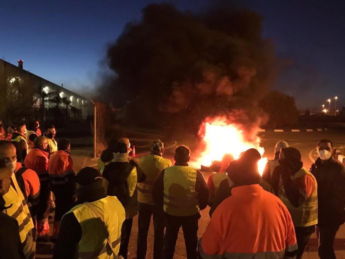 Trabajadores en huelga en Pilkington