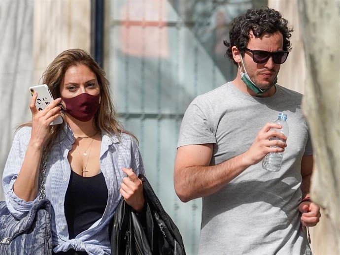 ÍÑIGO ONIEVA EN MADRID CON AMIGOS