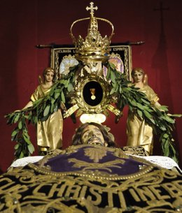 El Cristo de la Cama podrá venerarse en la Basílica del Pilar de Zaragoza este Viernes y Sábado Santo.