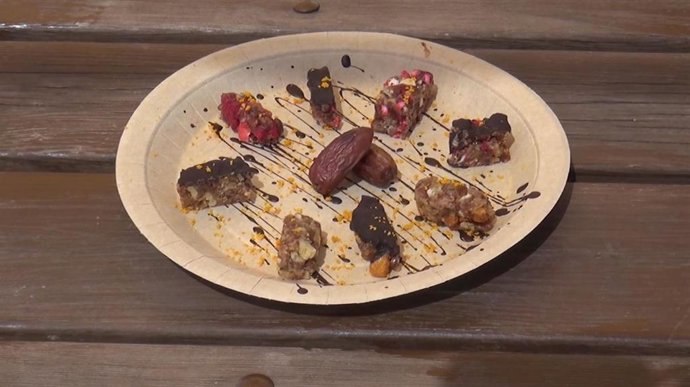 Una barrita energética para deportistas con dátil, creatina y aminoácidos gana el concurso alimentario Innobiotec de la UMH