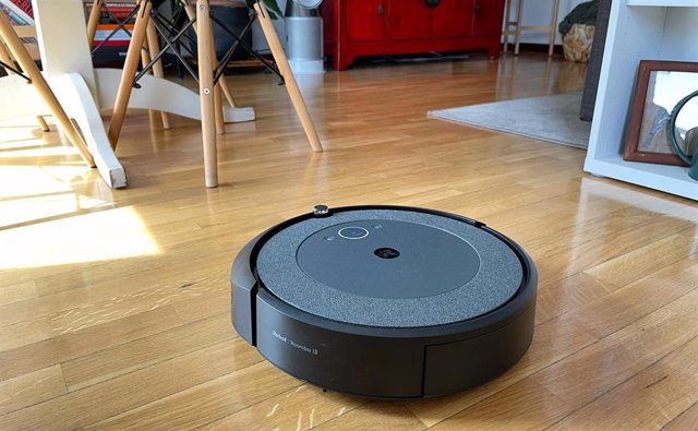 Robot-aspirador Roomba i3+ de iRobot