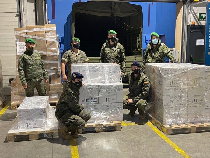 Envío a Canarias de otra remesa de vacunas de AstraZeneca