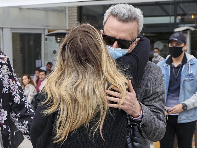 JOSÉ ORTEGA CANO Y ROCÍO FLORES