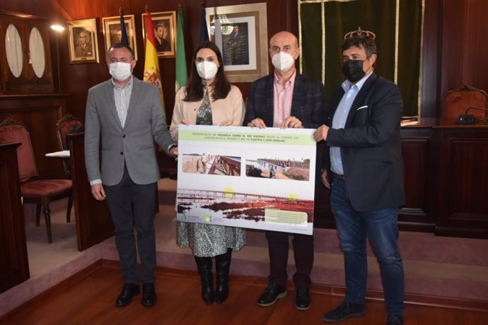 Presentación del proyecto en el Ayuntamiento de Lepe (Huelva).